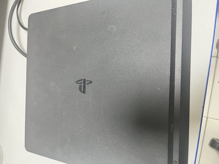 Купити Sony playstation 4 500gb Б/У