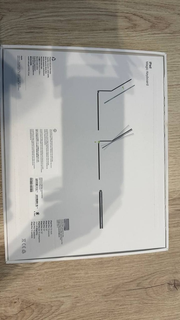 Дешево Apple Magic Keyboard для iPad Pro 13 з ломбарду