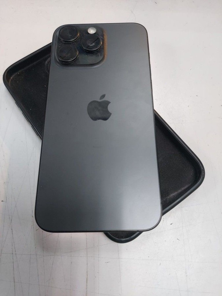 Купити Apple iphone 15 pro max 256gb esim Б/У