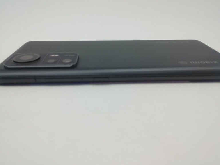 Розпродаж Xiaomi 12 8/128gb, продавець Техноскарб