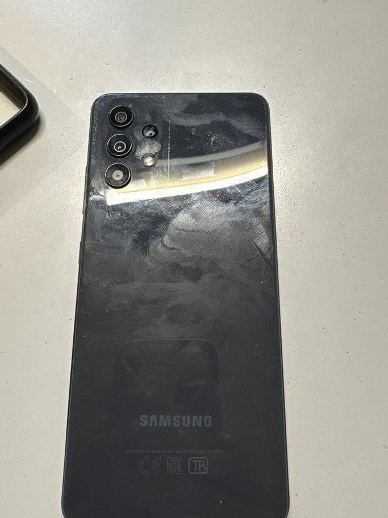 Оголошення Samsung a325f galaxy a32 4/64gb Б/У