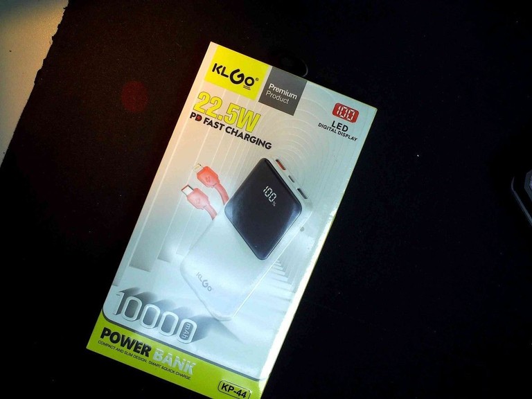 Дешиво Klgo kp-44 10000mah с ломбарда