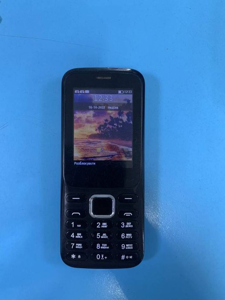 Купить Nomi i248 Red Б/У