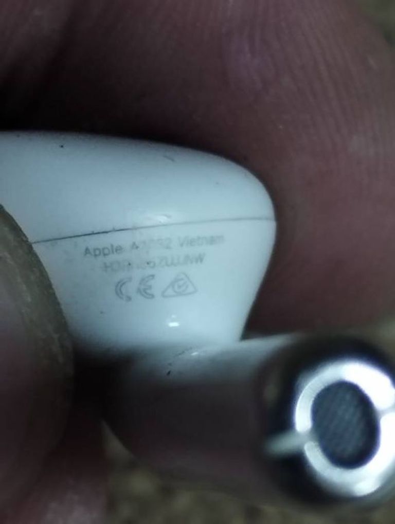 Apple airpods 2 gen a1602.a2032+a2031 2019г.