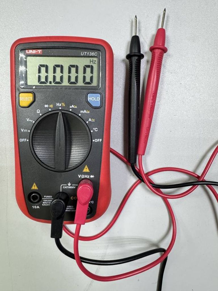 Uni-t UT136C