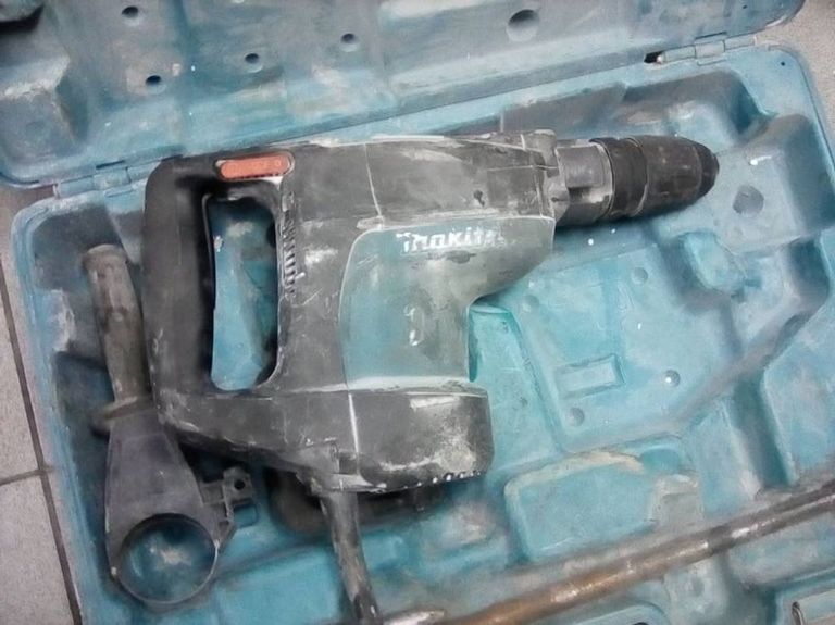 Купити Makita hr 4001c Б/У