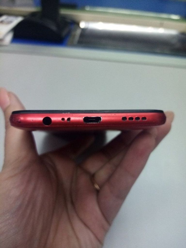 Realme C3 3/64GB Red Код:01-200477360. Зображення 12