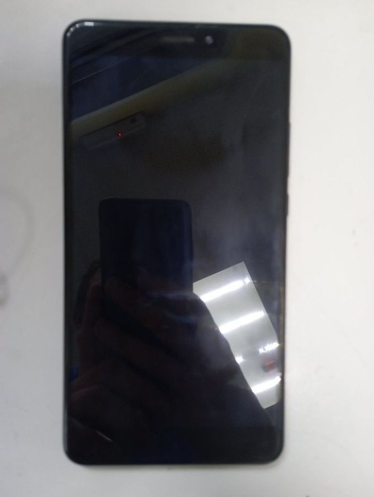 Купить Xiaomi mi max 2 4/64gb Б/У