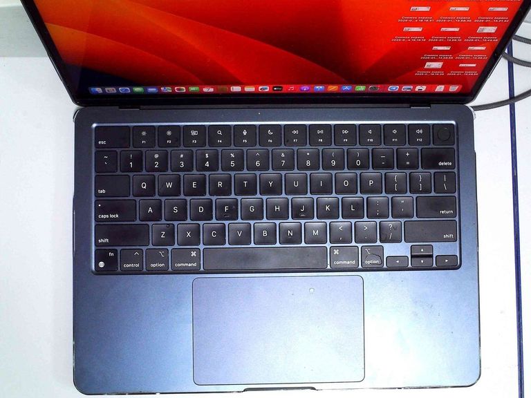 Розпродаж Apple macbook air 13,6" m2 2022, продавець Техноскарб