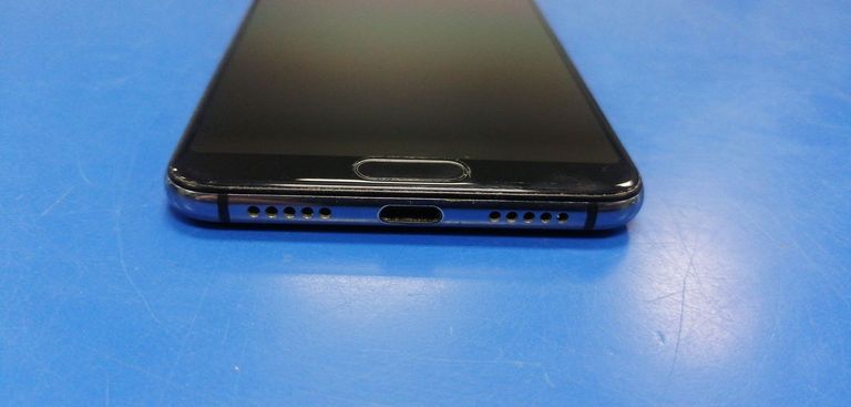 Распродажа Huawei p20 pro 6/128gb, продавец Техноскарб