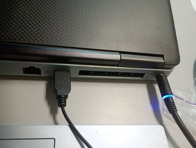 Розпродаж Dell 17/core i7 9850h ddr4/32gb ddr4/hdd *відсутній/ssd 512 gb/quadro rtx 3000 6gb, продавець Техноскарб