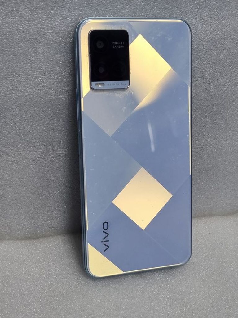 Розпродаж Vivo y21 4/64gb, продавець Техноскарб