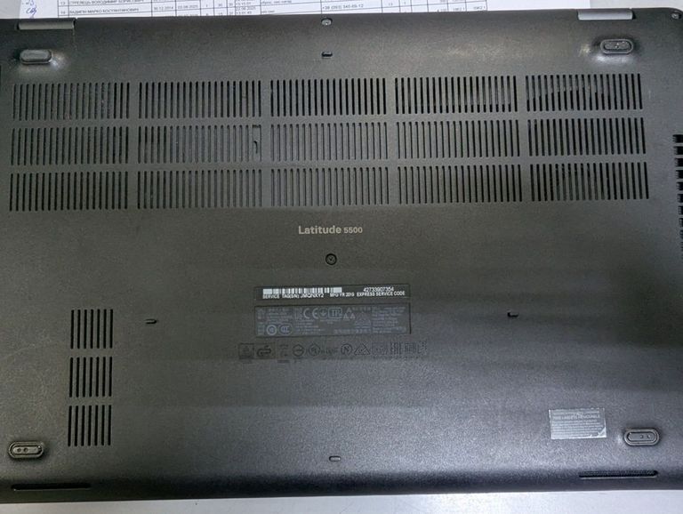 Дешиво Dell 15/core i5 8365u ddr4/12gb ddr4/hdd *відсутній/ssd 256 gb/*інтегрована с ломбарда