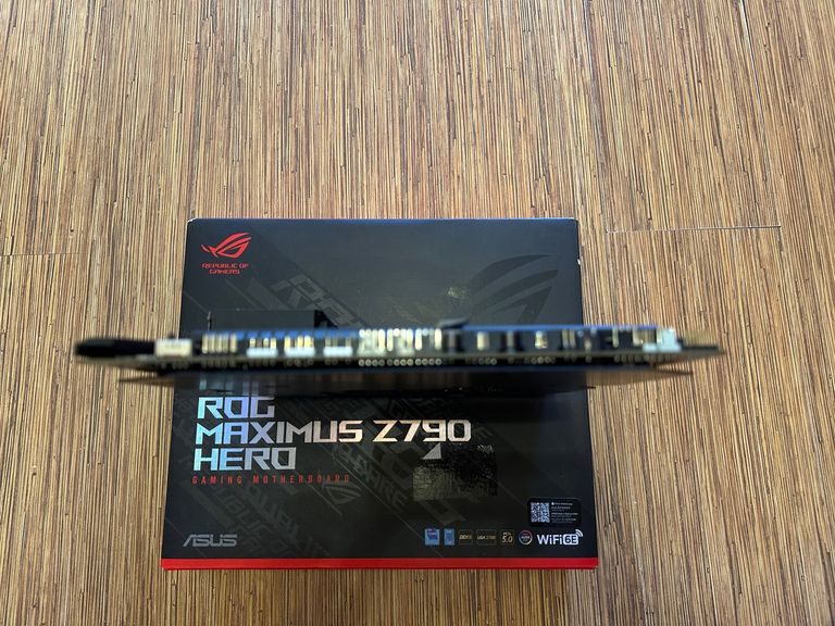 Asus ROG MAXIMUS Z790 HERO Код:null. Изображение 7