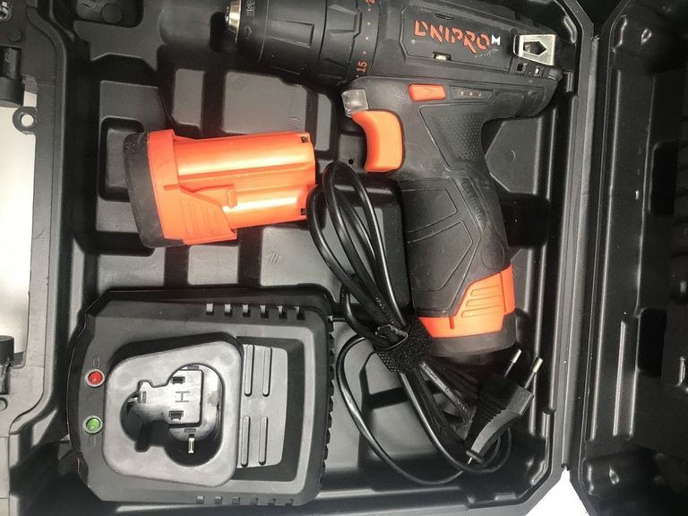 Дешево Dnipro-M cd-12cx compact з ломбарду