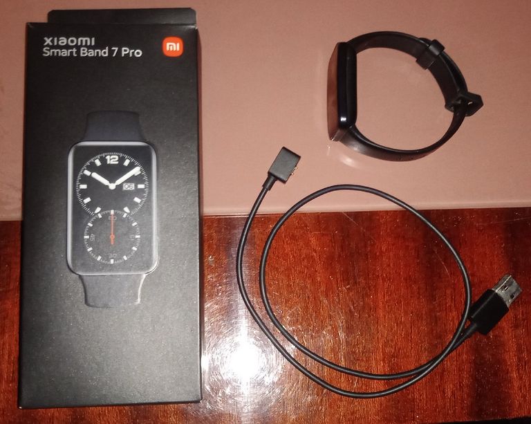 Оголошення Xiaomi Mi Smart Band 7 Pro Black (BHR5970GL) Б/У