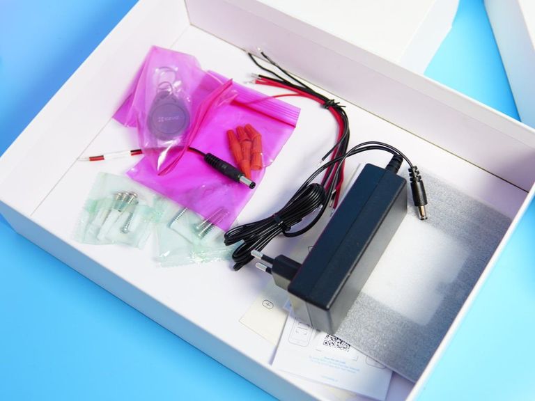 Дешево Ezviz CS-HP7 3MP Smart RFID Wi-Fi з ломбарду