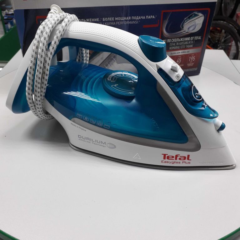 Дешиво Tefal Easygliss Plus FV5735 с ломбарда