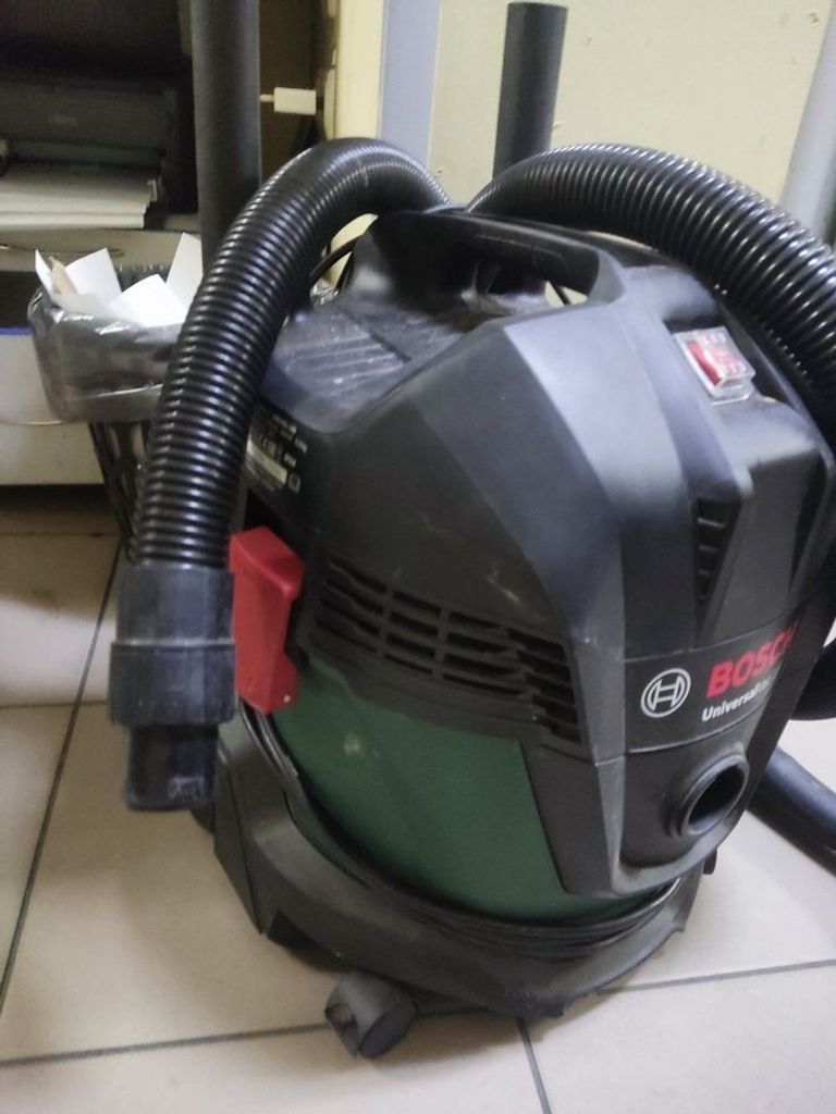 Оголошення Bosch universal vac 15 Б/У