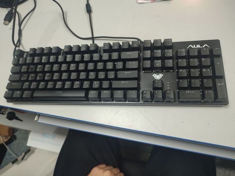 Купити Aula mountain s2022 krgd Б/У