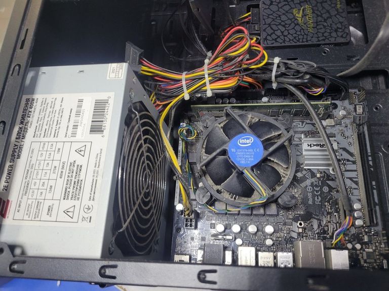 Дешиво Пк intel core i5-10400/ram 16 gb/hdd відсутній/ssd 240 gb/інтегрована с ломбарда