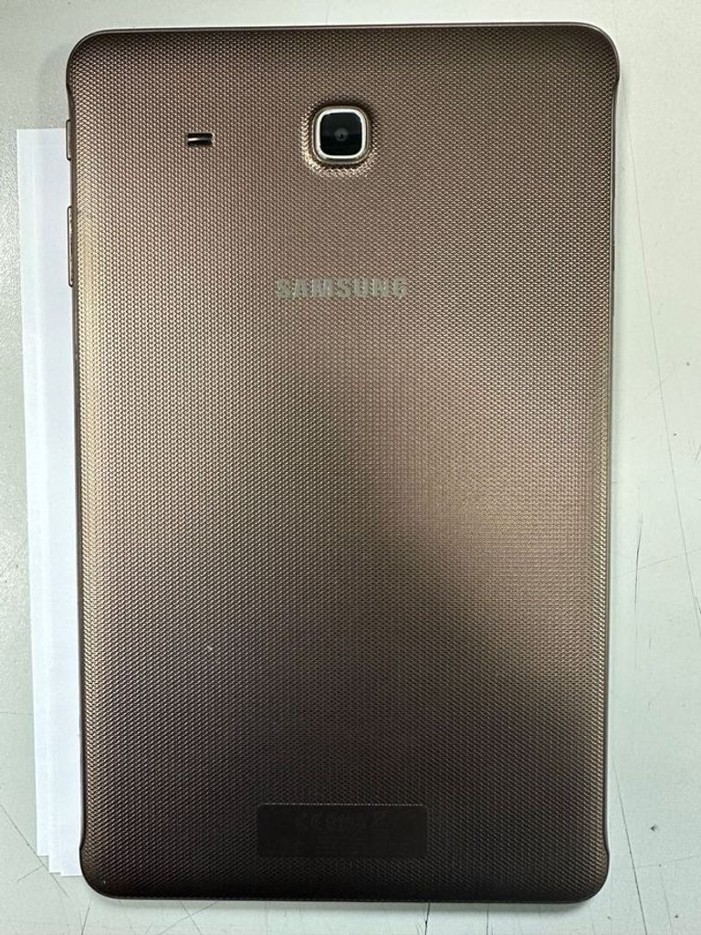 Оголошення Samsung galaxy tab e 9.6 8gb 3g Б/У