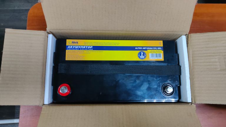 Оголошення whc solar him-1kw гібридний інвертор, батарея Altek ABT 12V 80Ah. Б/У