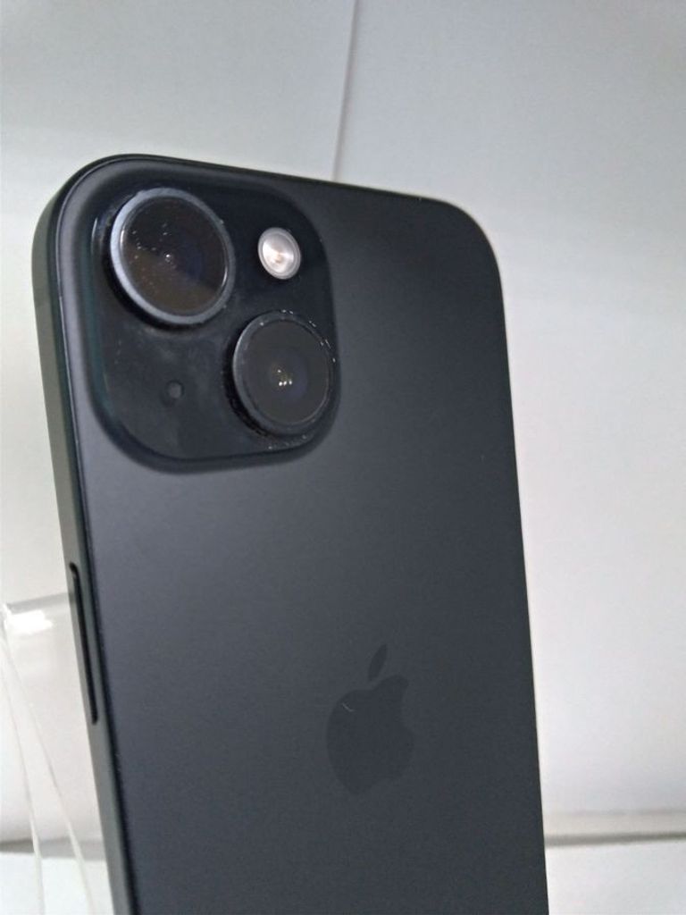 Apple iPhone 15 128GB Green Код:01-200828859. Зображення 5