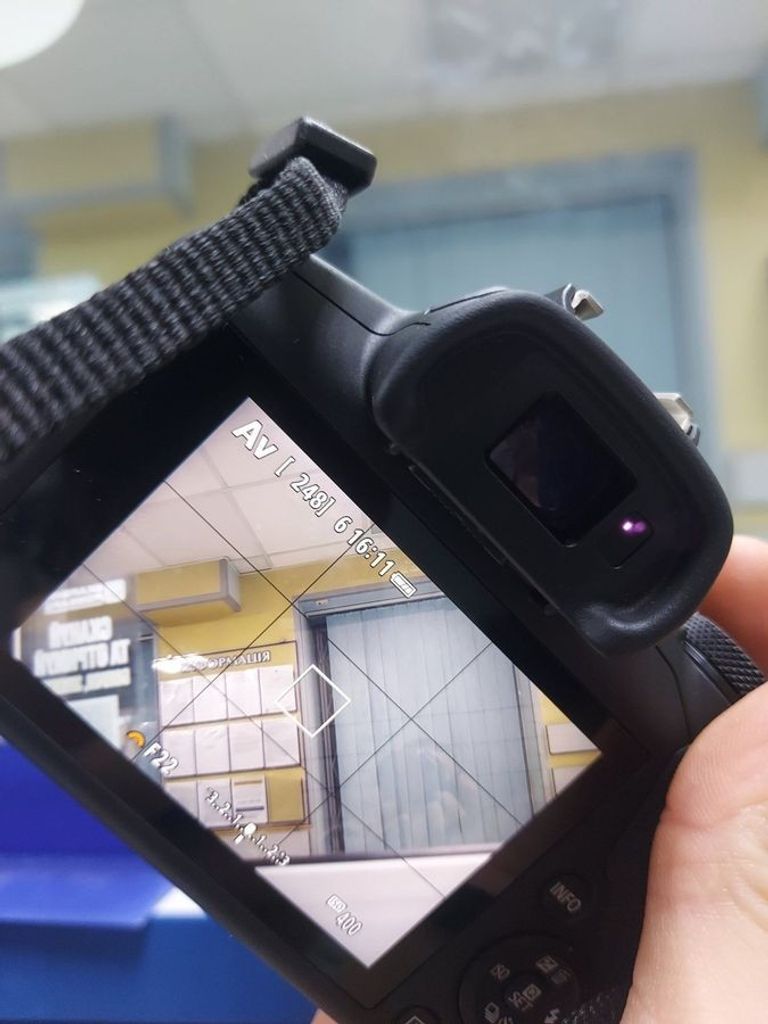 Объявление Canon EOS R100 kit 18-45mm IS STM (6052C013) Б/У