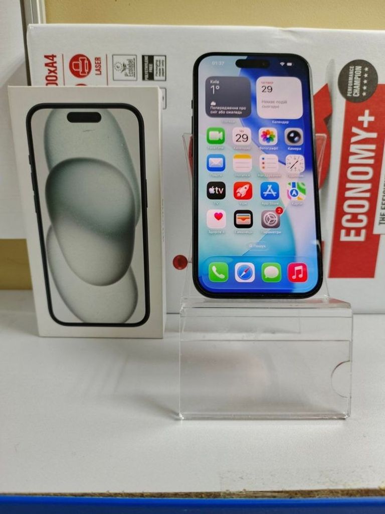 Купити Apple iPhone 15 128GB Green Б/У