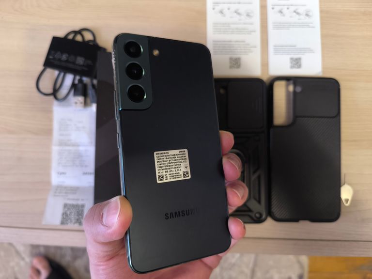 Дешево Samsung Galaxy S22 8/256GB Green (SM-S901BZGG) з ломбарду