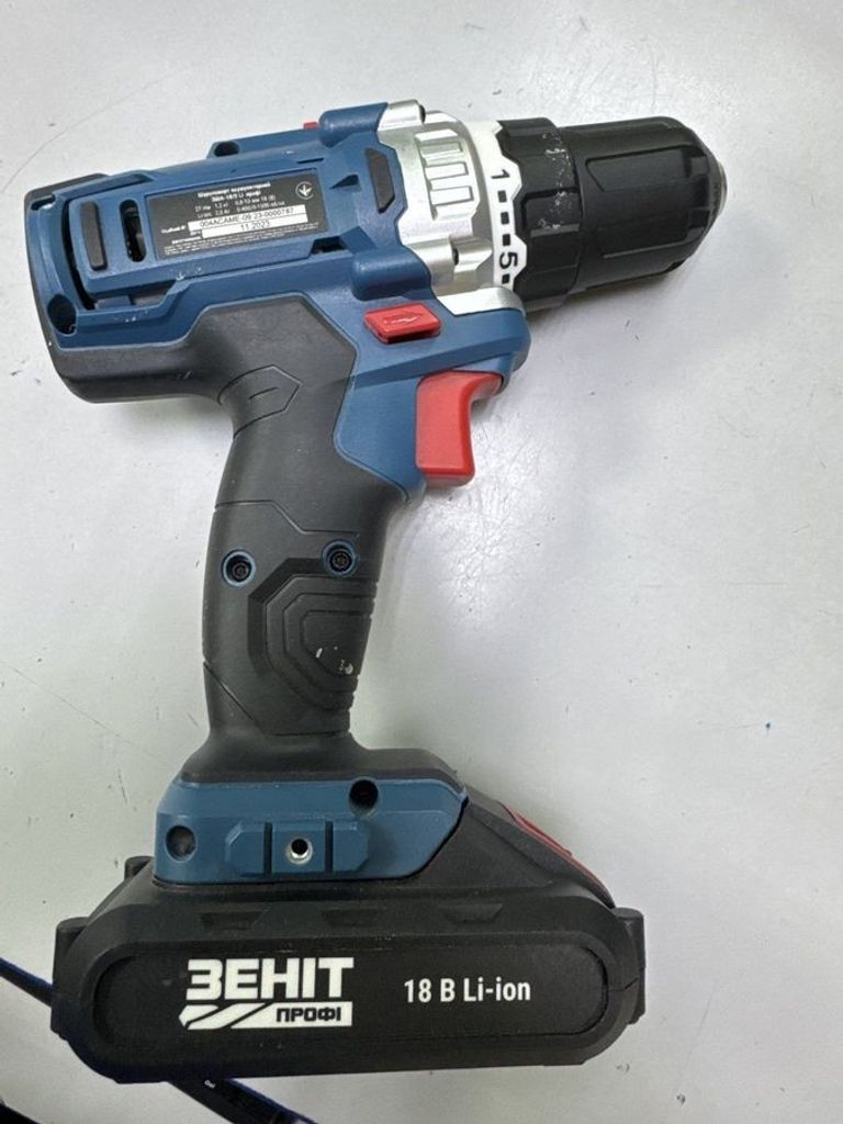 Дешево Зенит зша-18/2 li з ломбарду