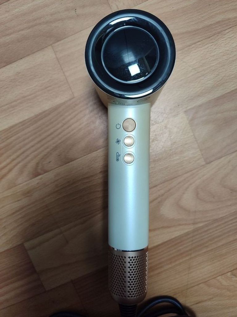 Дешиво Cecotec DryGlam Waves Champagne 4in1 (A01_EU01_103715) с ломбарда