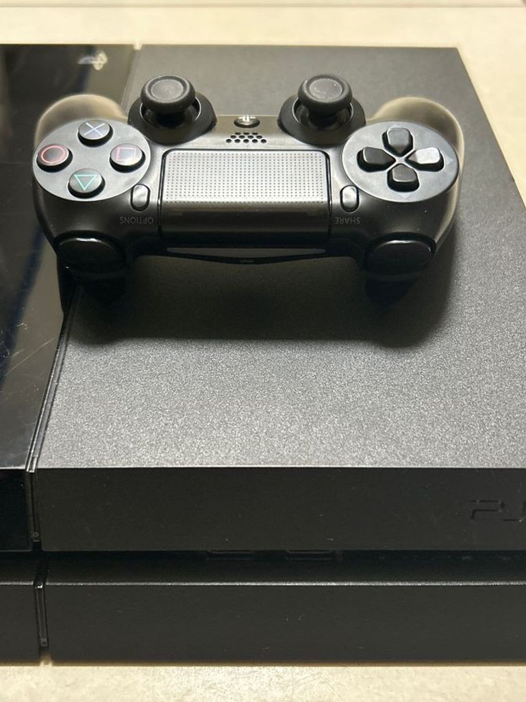 Дешево Sony playstation 4 500gb з ломбарду