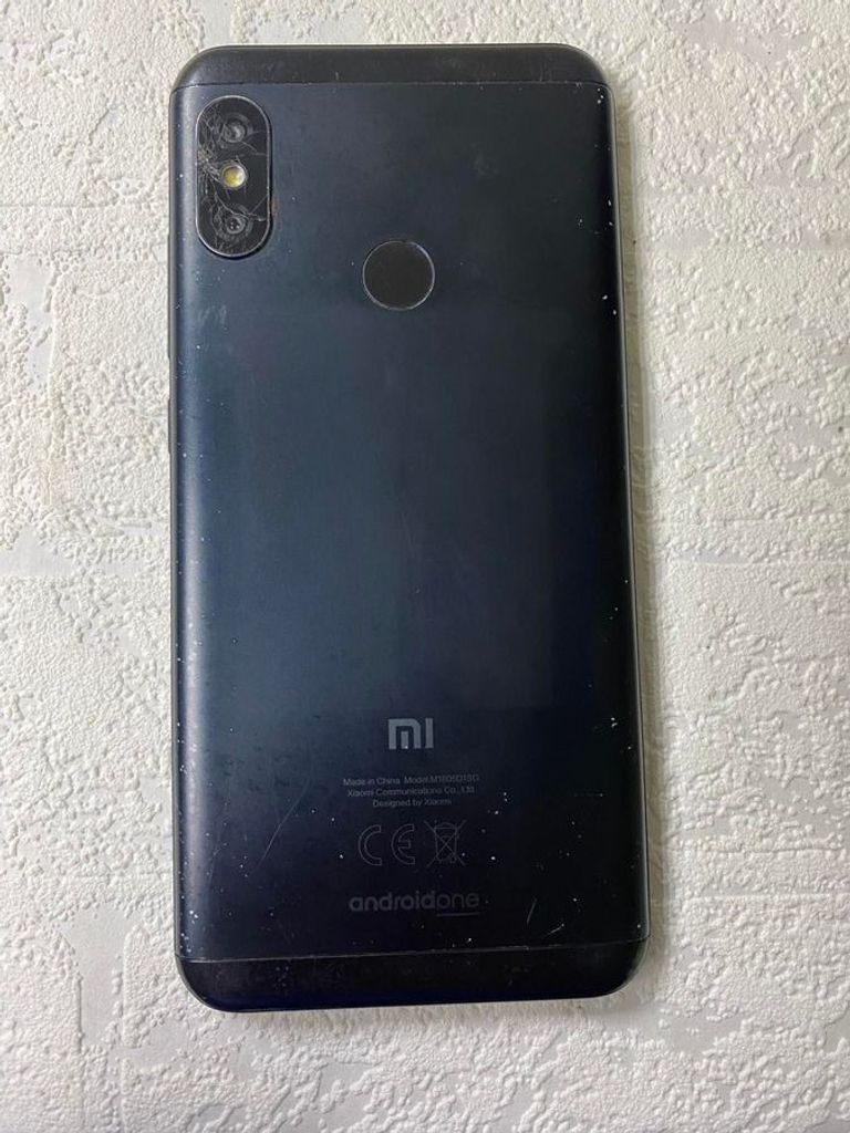 Объявление Xiaomi mi a2 lite 4/64gb Б/У