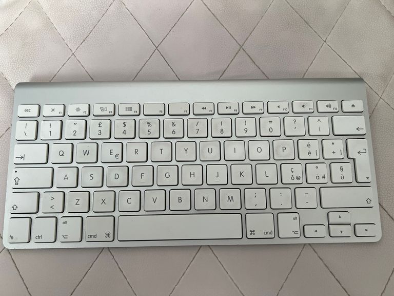 Купити Apple a1314 aluminium Б/У