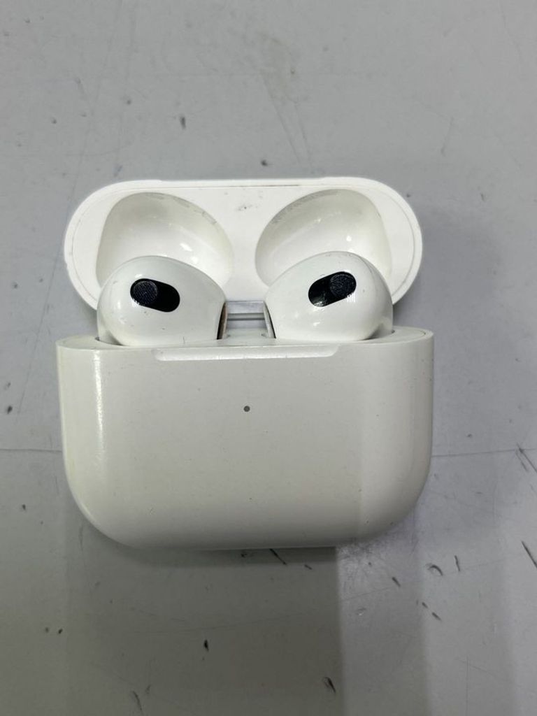 Купить Apple airpods 3rd generation Б/У