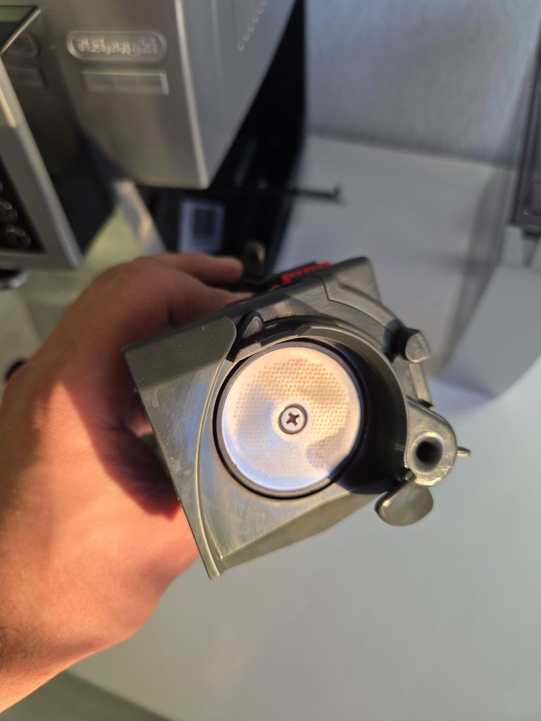 Delonghi ECAM 23.450.S Код:null. Изображение 6