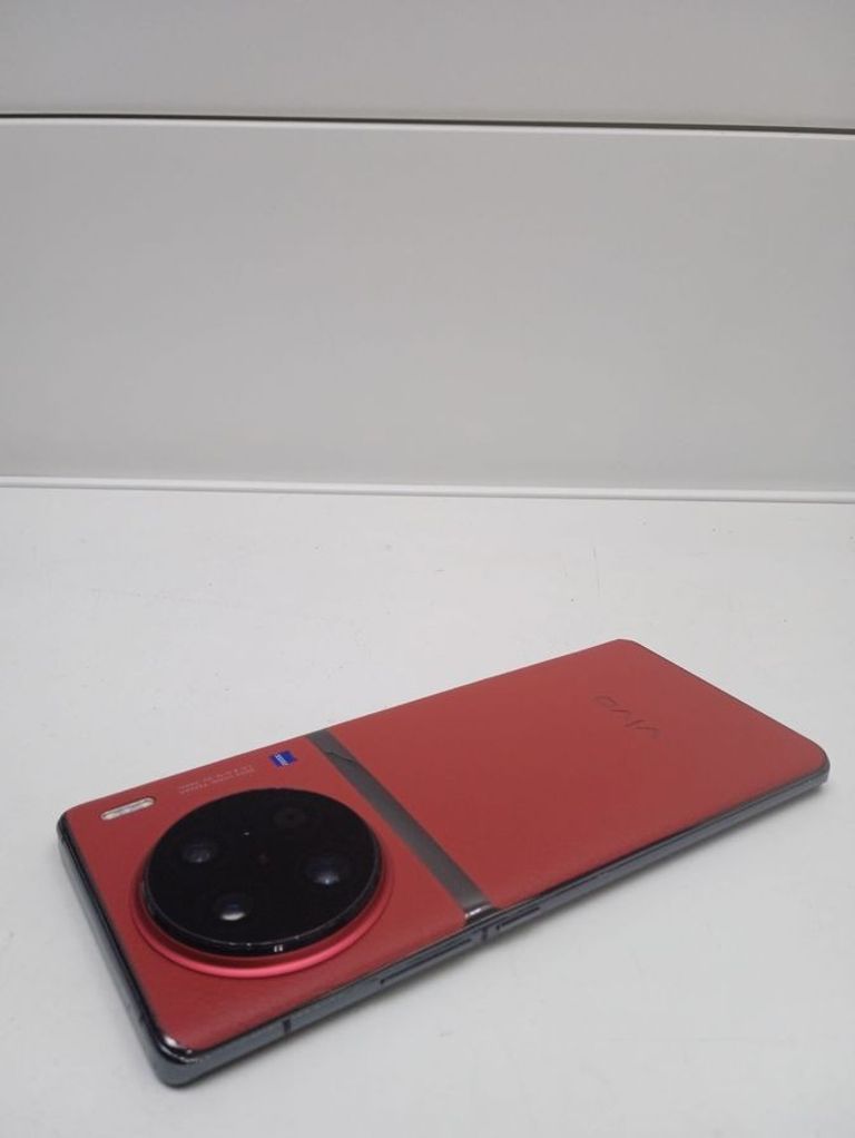 Vivo X90 Pro 12/256GB Red Код:01-200909522. Зображення 5