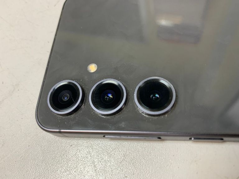 Розпродаж Samsung galaxy s24 fe 8/256gb, продавець Техноскарб