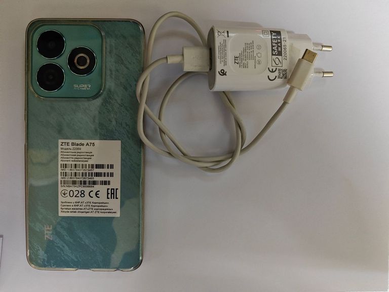Дешево Zte blade a75 4/256gb з ломбарду