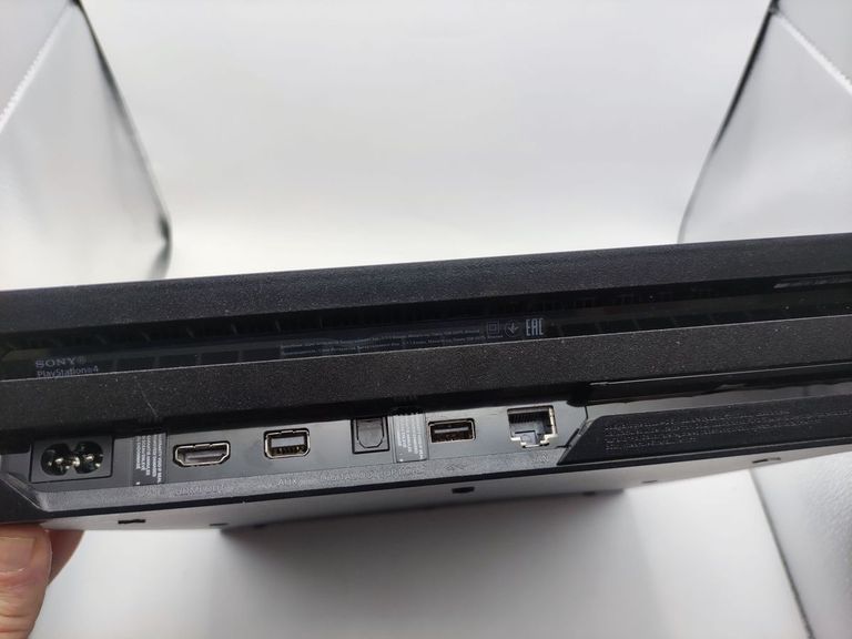 Sony playstation 4 pro Код:01-200918896. Изображение 7