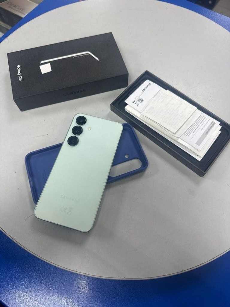Купить Samsung galaxy s25 12/512gb Б/У