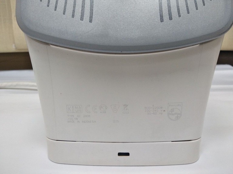 Дешиво Philips 5000 Series DST5040/80 с ломбарда