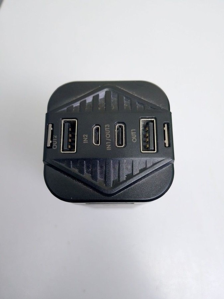 Дешево Nitecore npb4 20000mah з ломбарду