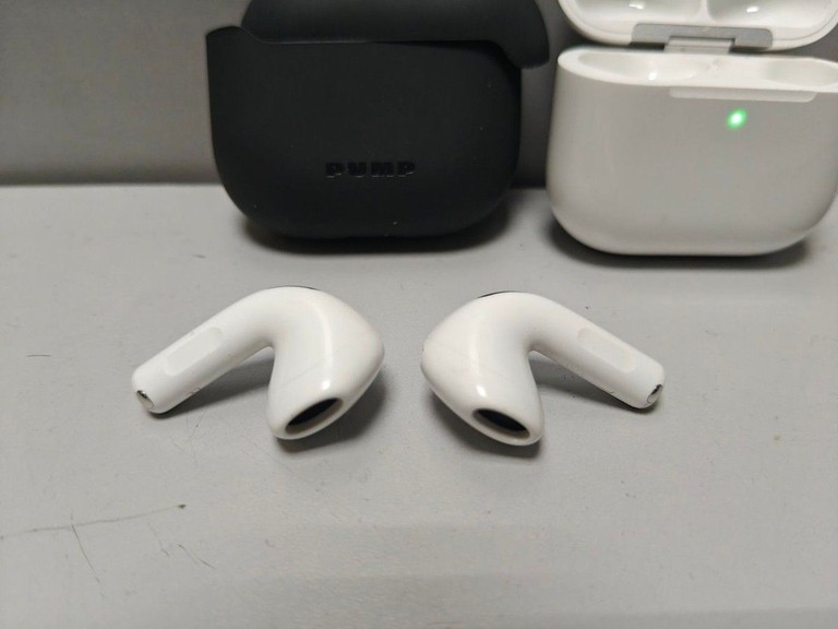 Оголошення Apple airpods 4 Б/У