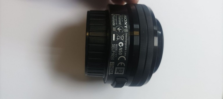 Купити Sony SELP1650 E PZ 16-50mm f/3,5-5,6 OSS Б/У