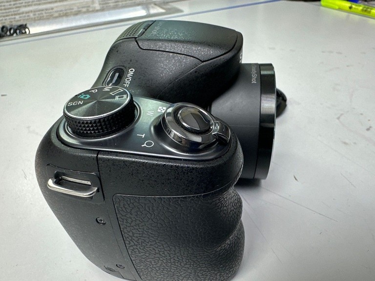 Оголошення Sony dsc-h100 Б/У