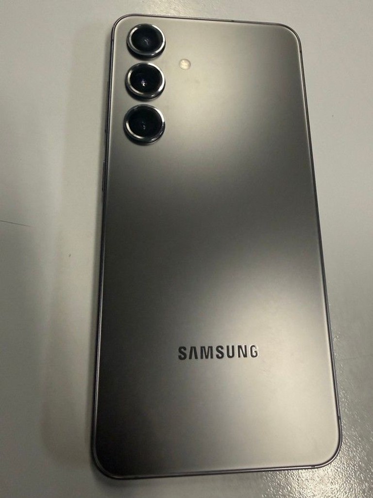 Розпродаж Samsung galaxy s24 8/128gb, продавець Техноскарб