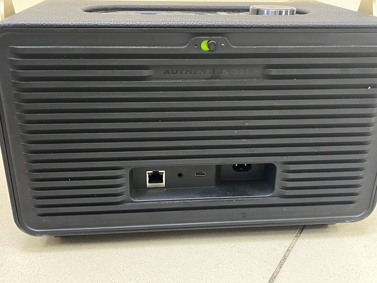 Распродажа Jbl Authentics 300 (JBLAUTH300BLKEP), продавец Техноскарб